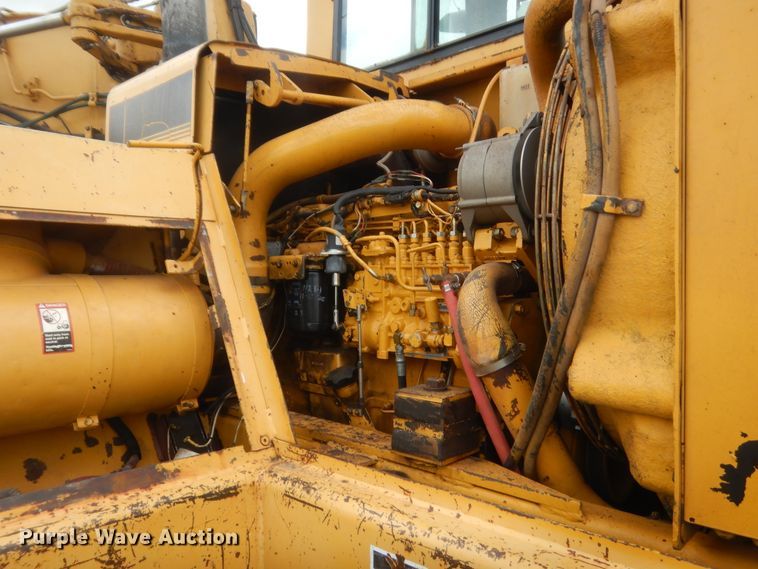 image for item DJ2237 1997 John Deere 762B  elevating scraper