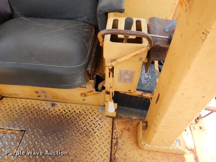 image for item DK2278 1974 Caterpillar D8K  dozer