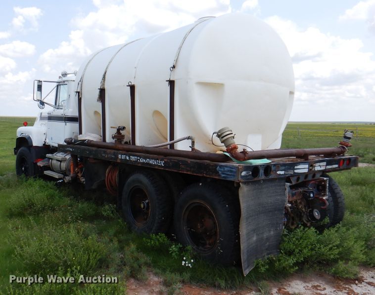 image for item DK2283 1980 Mack RL685LS  flatbed truck