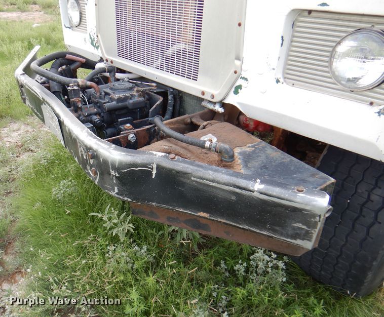 image for item DK2283 1980 Mack RL685LS  flatbed truck