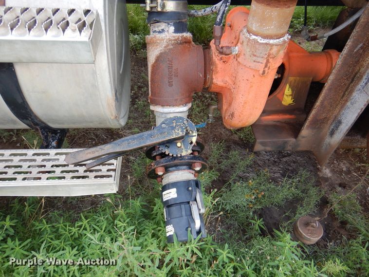 image for item DK2283 1980 Mack RL685LS  flatbed truck