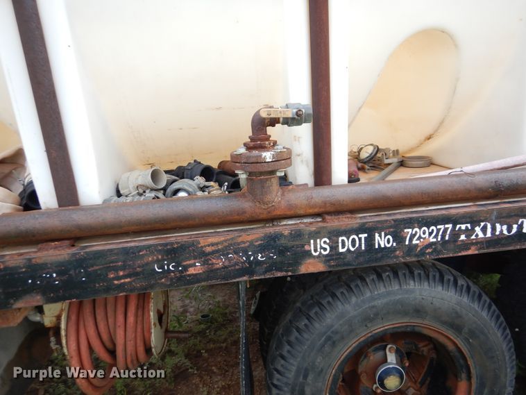 image for item DK2283 1980 Mack RL685LS  flatbed truck