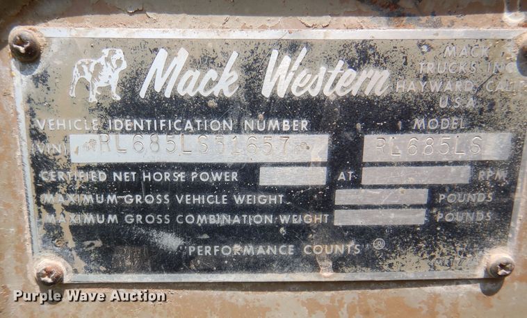 image for item DK2283 1980 Mack RL685LS  flatbed truck