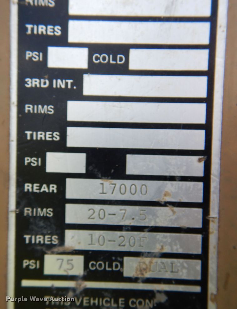 image for item DK2283 1980 Mack RL685LS  flatbed truck