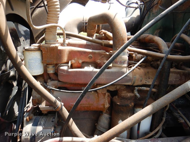 image for item DK2283 1980 Mack RL685LS  flatbed truck