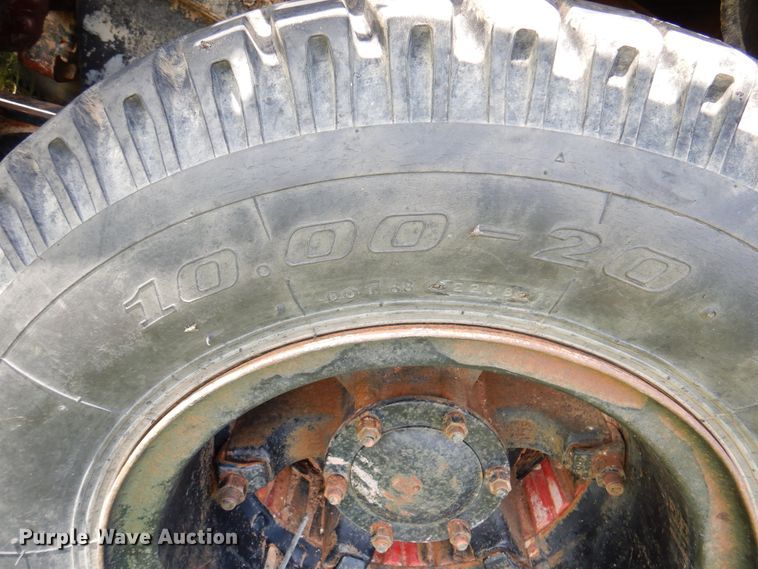 image for item DK2283 1980 Mack RL685LS  flatbed truck