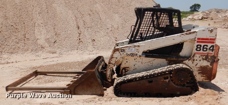 image for item DK2290 2000 Bobcat 864  tracked skid steer loader