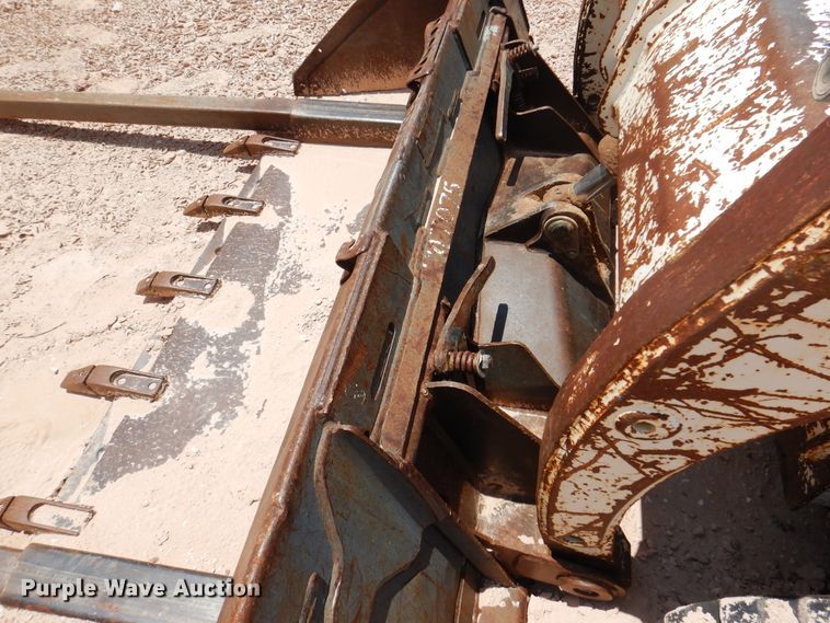 image for item DK2290 2000 Bobcat 864  tracked skid steer loader