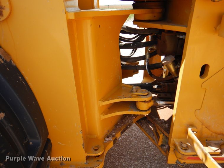 image for item DK2292 2010 John Deere 824K  wheel loader