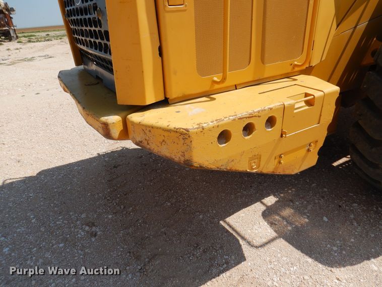 image for item DK2292 2010 John Deere 824K  wheel loader