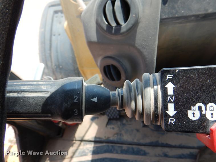 image for item DK2292 2010 John Deere 824K  wheel loader