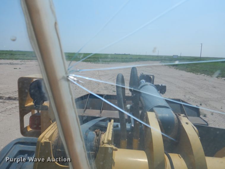 image for item DK2292 2010 John Deere 824K  wheel loader