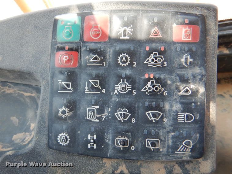 image for item DK2292 2010 John Deere 824K  wheel loader