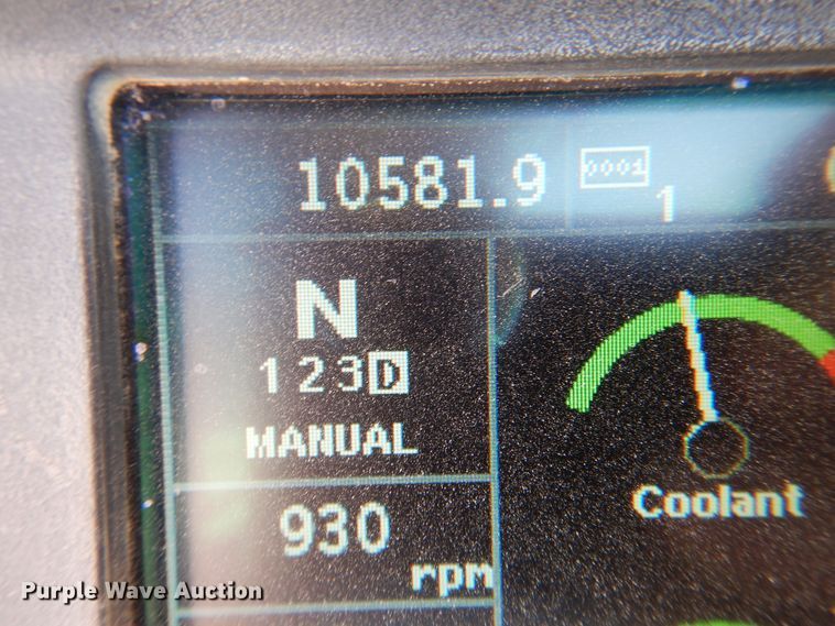 image for item DK2292 2010 John Deere 824K  wheel loader