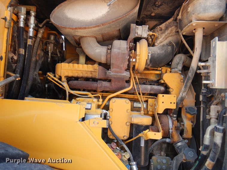 image for item DK2292 2010 John Deere 824K  wheel loader