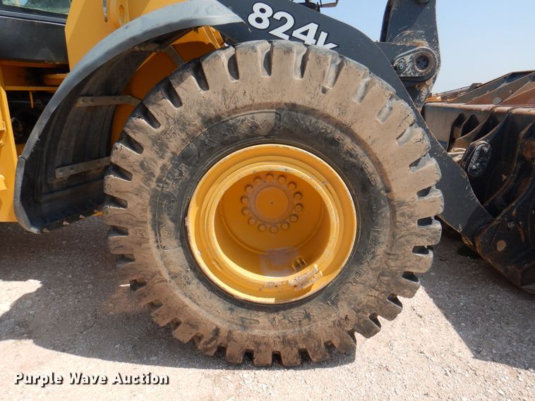 image for item DK2292 2010 John Deere 824K  wheel loader