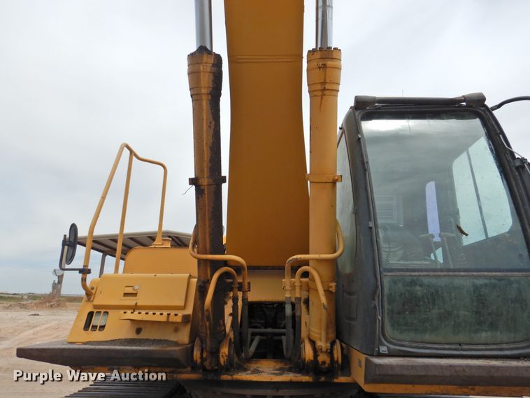 image for item DK2424 2005 John Deere 330C LC  excavator