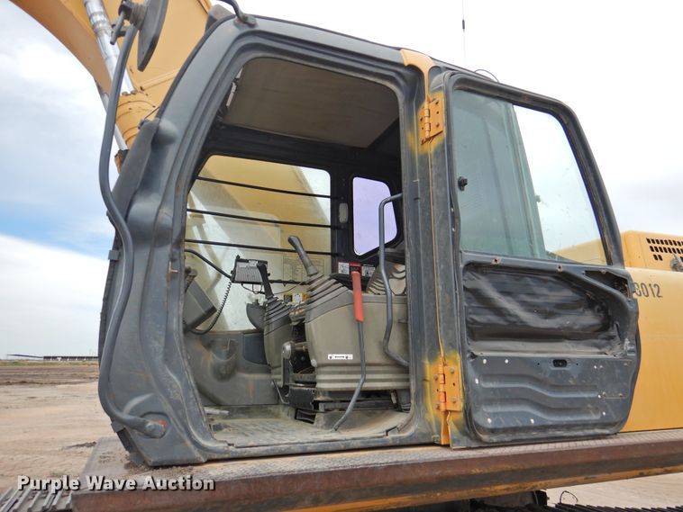 image for item DK2424 2005 John Deere 330C LC  excavator