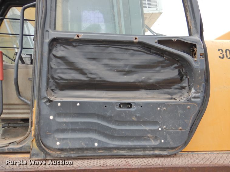 image for item DK2424 2005 John Deere 330C LC  excavator