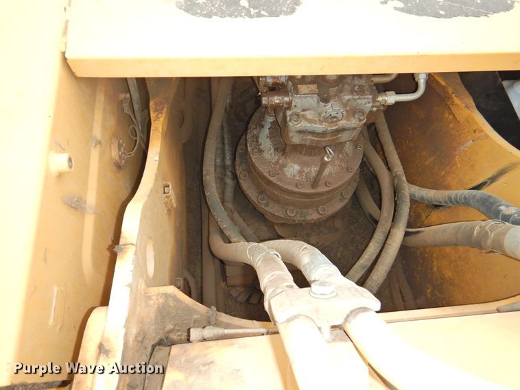 image for item DK2424 2005 John Deere 330C LC  excavator