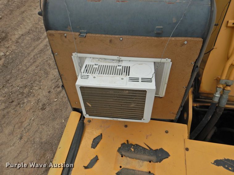 image for item DK2424 2005 John Deere 330C LC  excavator