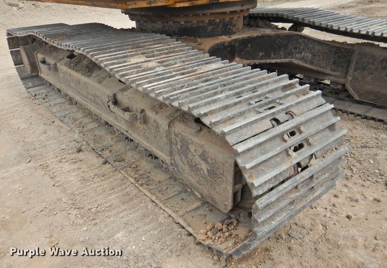 image for item DK2424 2005 John Deere 330C LC  excavator