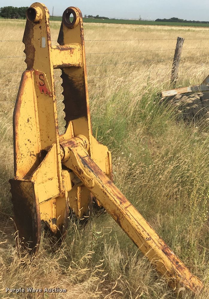 image for item DK2424 2005 John Deere 330C LC  excavator