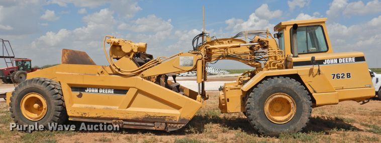 image for item DK2448 John Deere 762B Series II  elevating scraper