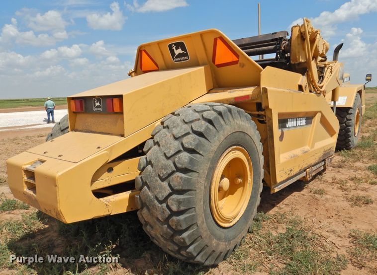 image for item DK2448 John Deere 762B Series II  elevating scraper