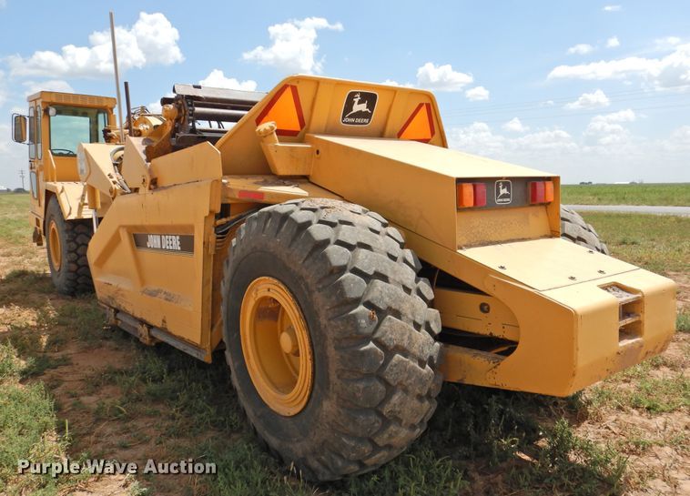 image for item DK2448 John Deere 762B Series II  elevating scraper