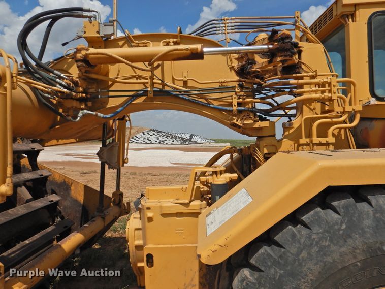 image for item DK2448 John Deere 762B Series II  elevating scraper