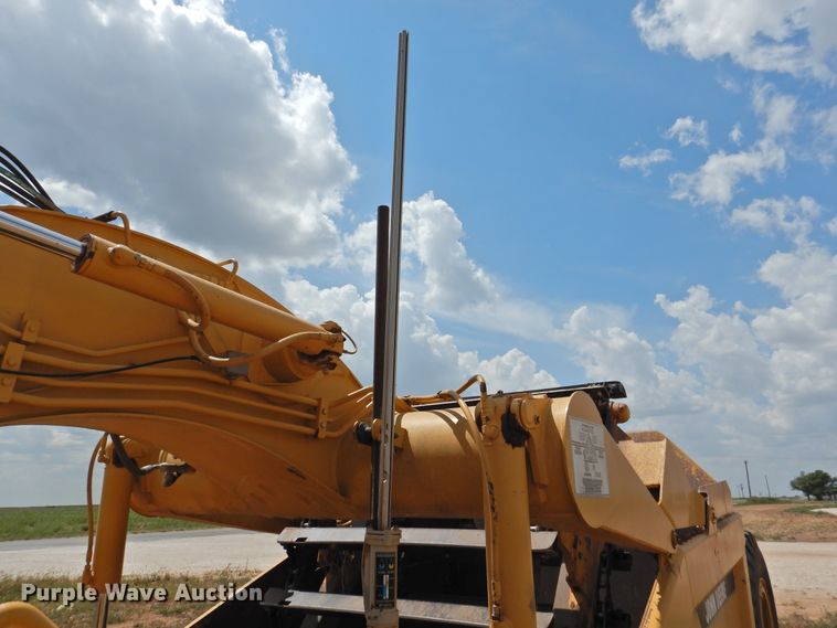 image for item DK2448 John Deere 762B Series II  elevating scraper