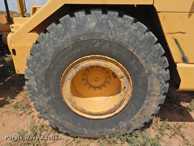 image for item DK2448 John Deere 762B Series II  elevating scraper