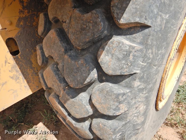 image for item DK2448 John Deere 762B Series II  elevating scraper