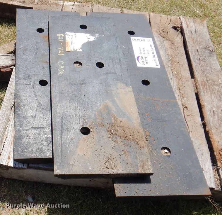 image for item DK8202 Case wheel loader bucket cutting edges