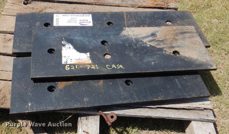 image for item DK8202 Case wheel loader bucket cutting edges