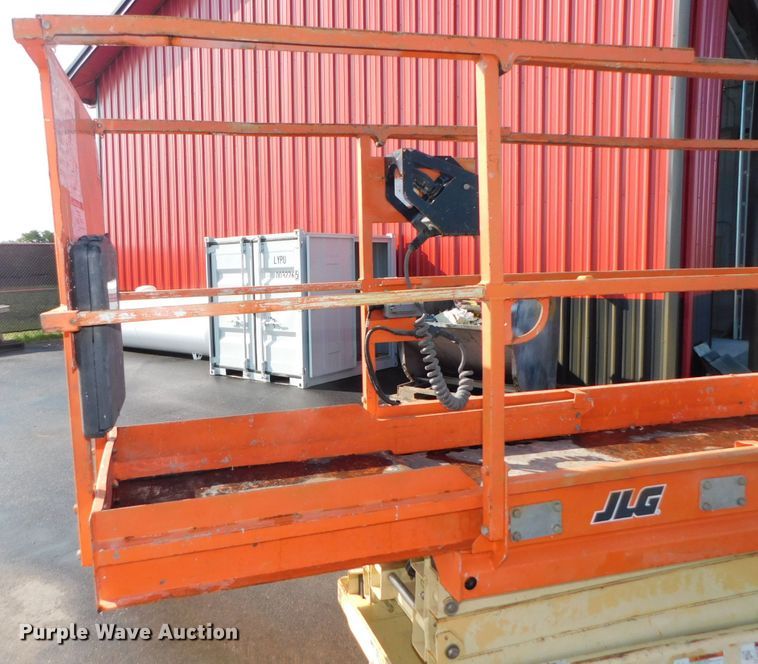 image for item DK8655 2015 JLG 1932RS  scissor lift