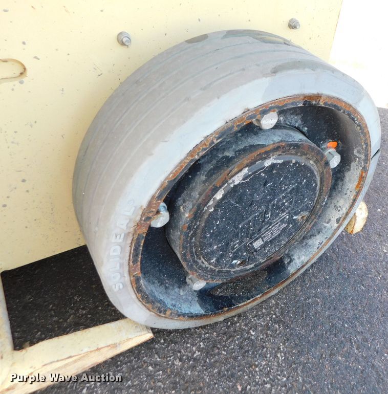 image for item DK8655 2015 JLG 1932RS  scissor lift