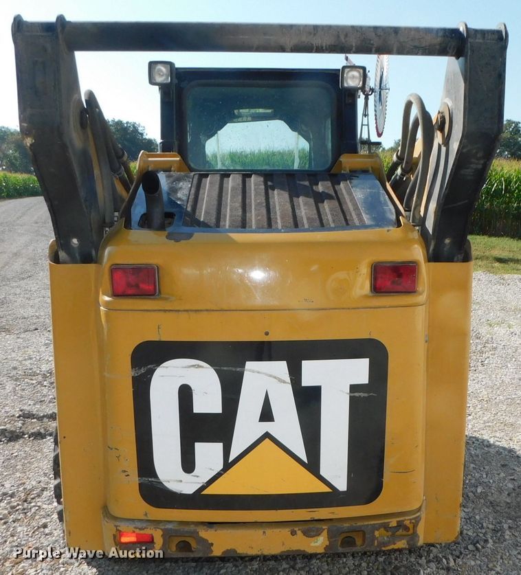 image for item DK8659 2013 Caterpillar 252B3  skid steer loader