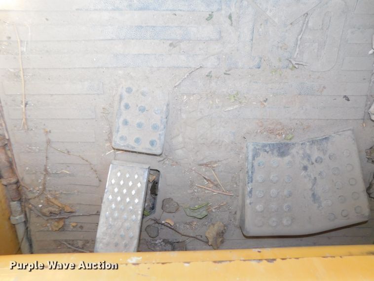 image for item DK8659 2013 Caterpillar 252B3  skid steer loader