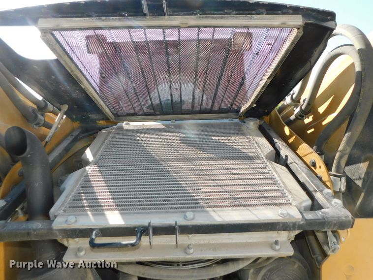 image for item DK8659 2013 Caterpillar 252B3  skid steer loader