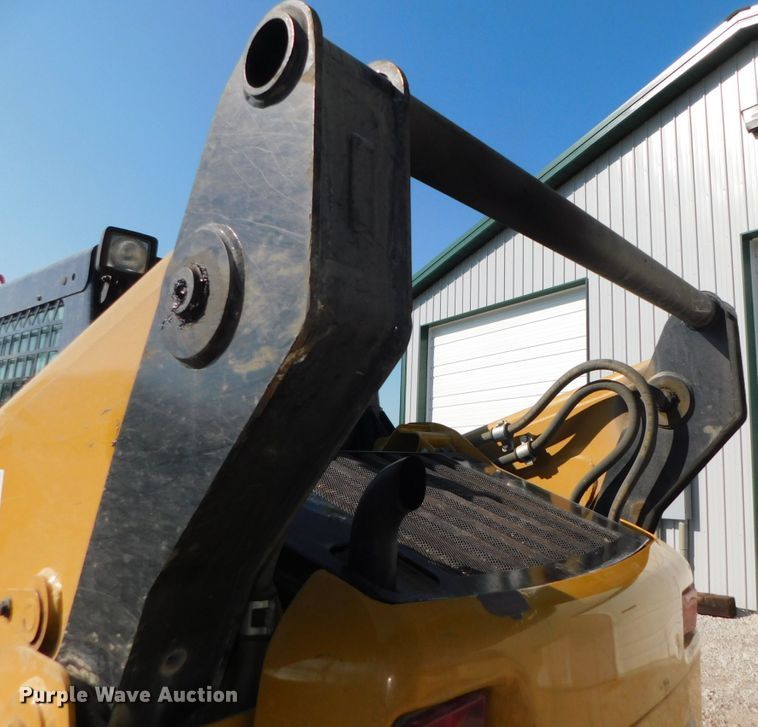 image for item DK8659 2013 Caterpillar 252B3  skid steer loader