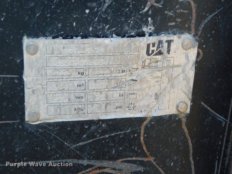 image for item DK8659 2013 Caterpillar 252B3  skid steer loader