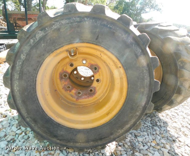 image for item DK8659 2013 Caterpillar 252B3  skid steer loader