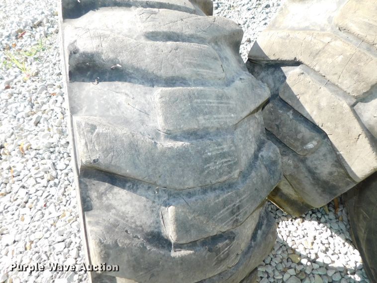 image for item DK8659 2013 Caterpillar 252B3  skid steer loader