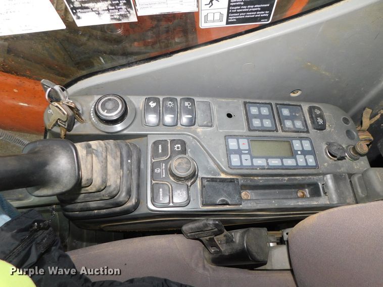 image for item DK8662 2013 Doosan DX350LC-3  excavator