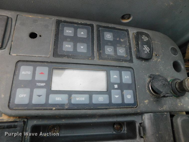 image for item DK8662 2013 Doosan DX350LC-3  excavator