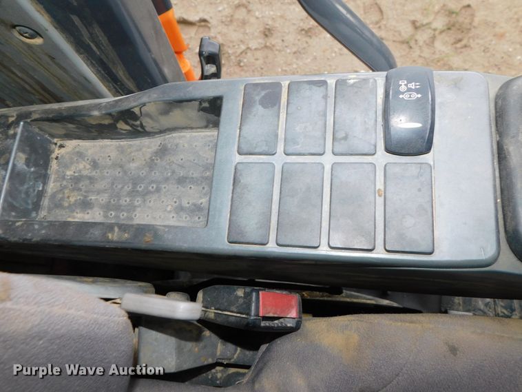 image for item DK8662 2013 Doosan DX350LC-3  excavator