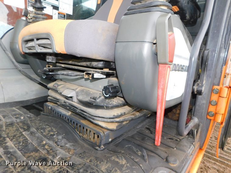 image for item DK8662 2013 Doosan DX350LC-3  excavator