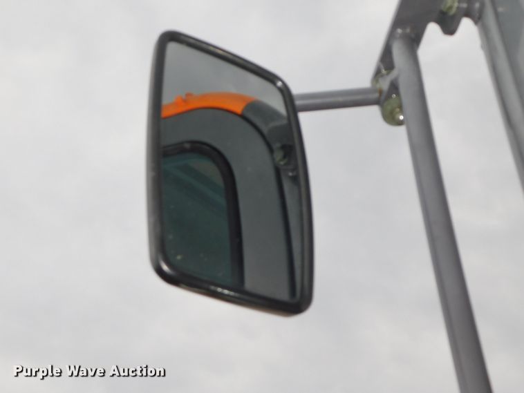 image for item DK8662 2013 Doosan DX350LC-3  excavator